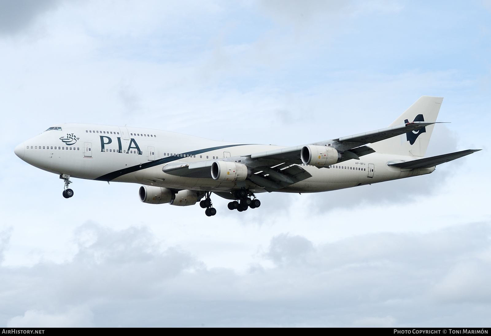 Aircraft Photo of AP-BFU | Boeing 747-367 | Pakistan International Airlines - PIA | AirHistory.net #290136
