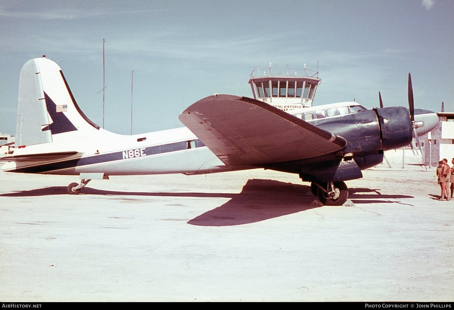 Aircraft Photo of N86E | Douglas UC-67 Dragon | AirHistory.net #290199