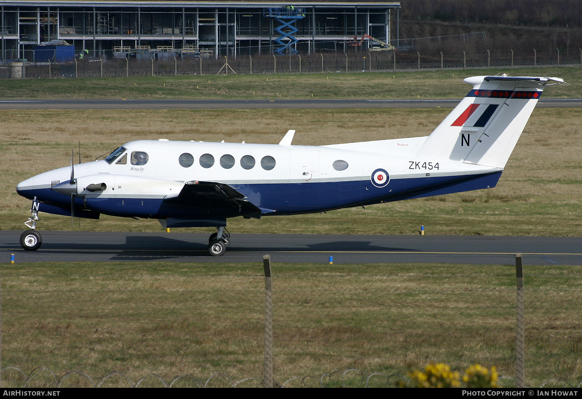 Aircraft Photo of ZK454 | Raytheon B200 King Air | UK - Air Force | AirHistory.net #290204
