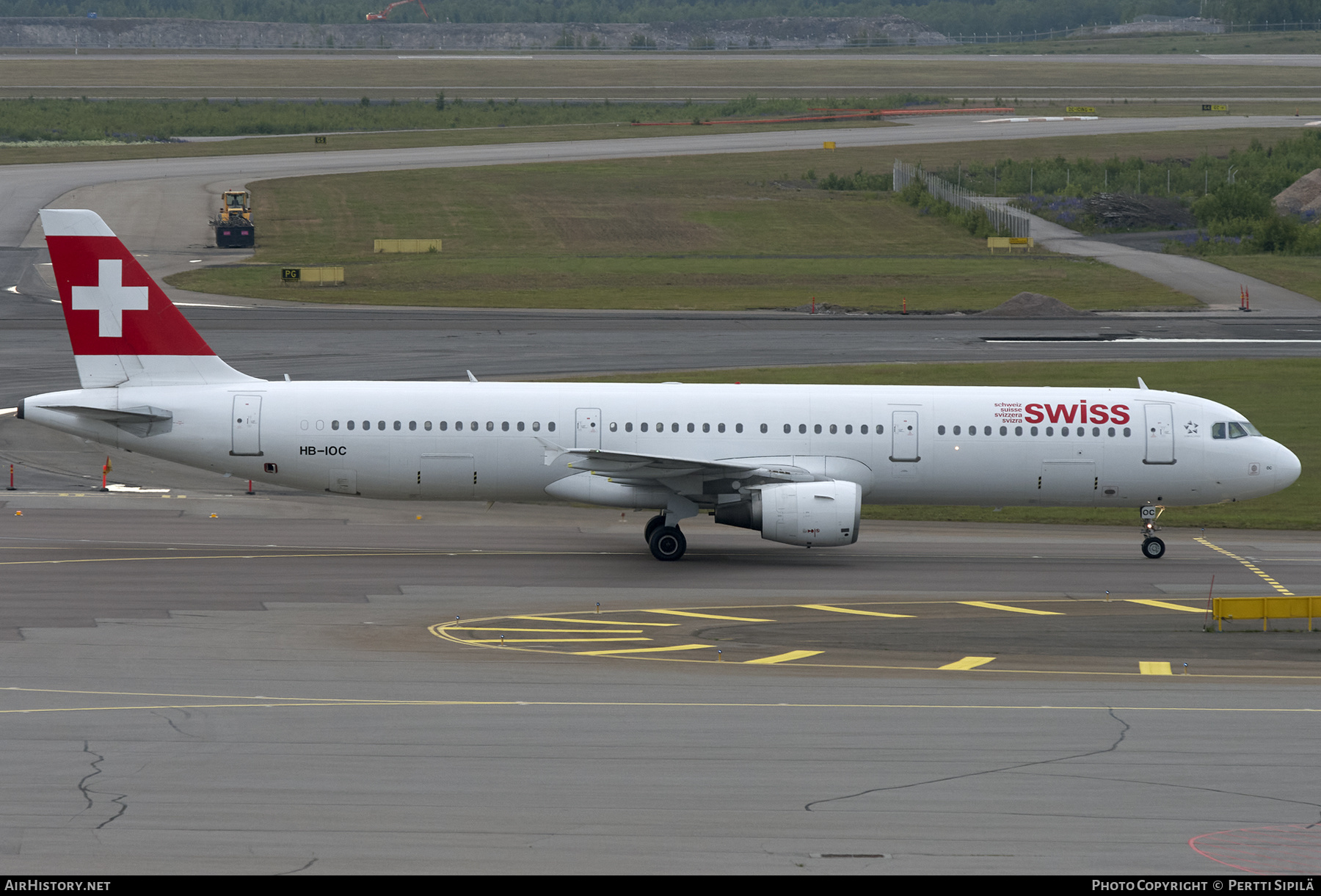 Aircraft Photo of HB-IOC | Airbus A321-111 | Swiss International Air Lines | AirHistory.net #290234
