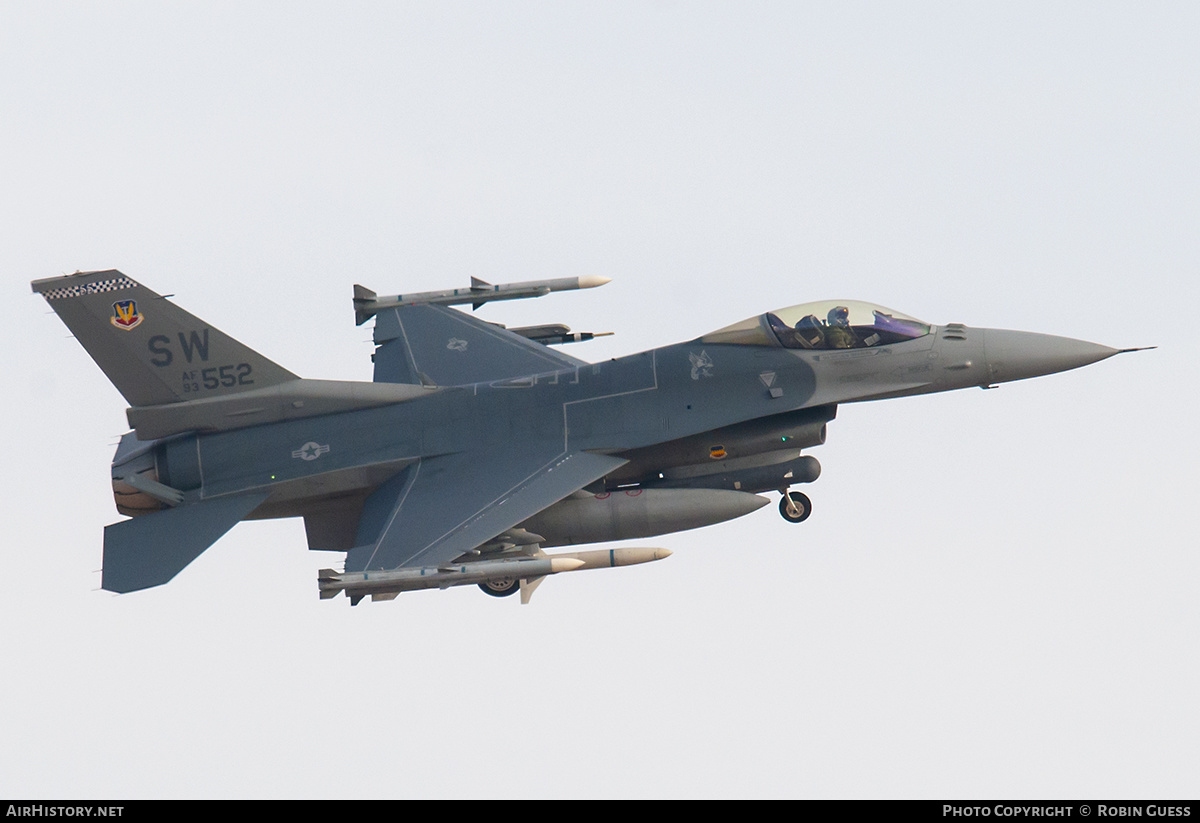 Aircraft Photo of 93-0552 / AF93-552 | Lockheed Martin F-16CM Fighting Falcon | USA - Air Force | AirHistory.net #290248