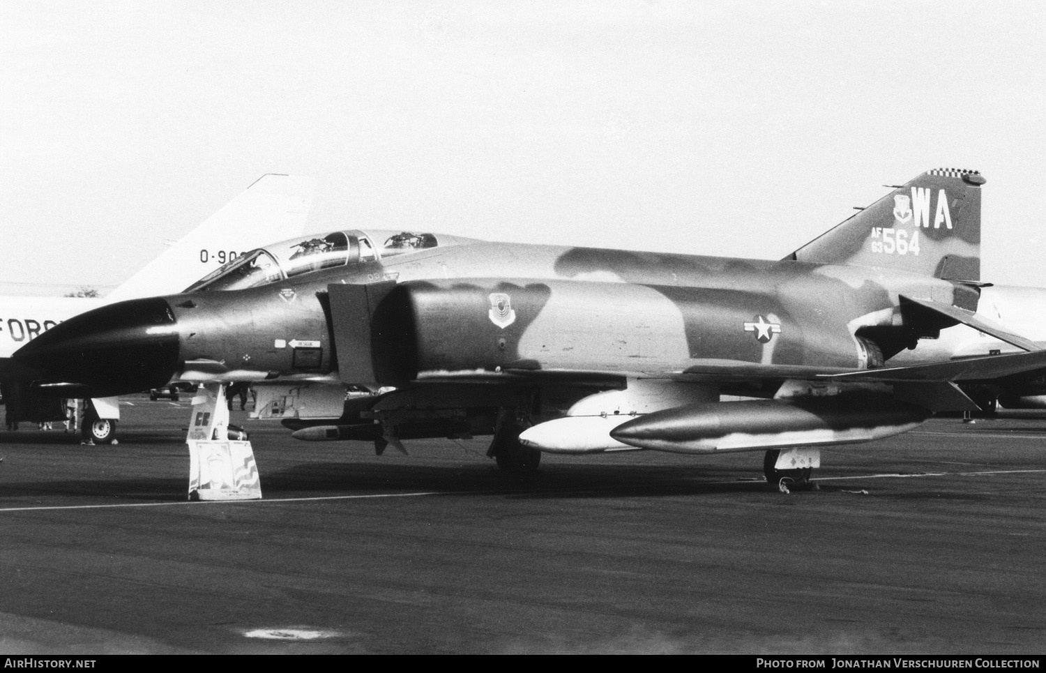 Aircraft Photo of 63-7564 / AF63-564 | McDonnell F-4C Phantom II | USA - Air Force | AirHistory.net #290279