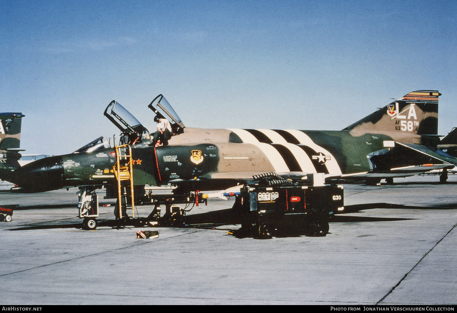 Aircraft Photo of 63-7584 / AF63-58-4 | McDonnell F-4C Phantom II | USA - Air Force | AirHistory.net #290288