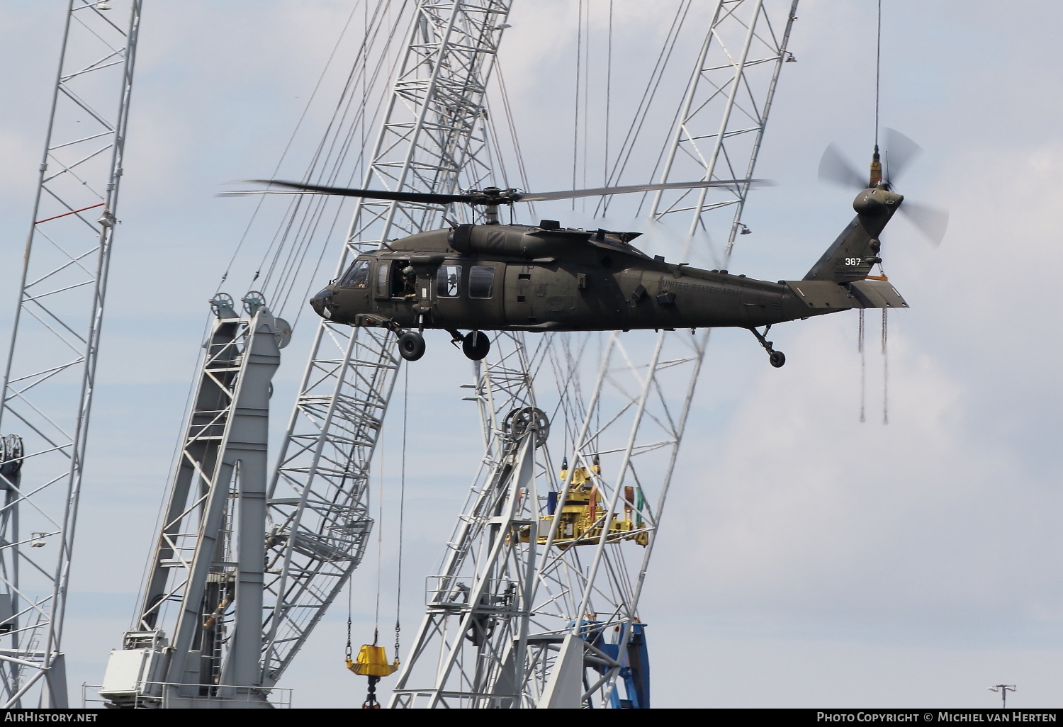Aircraft Photo of 11-20387 / 20387 | Sikorsky UH-60M Black Hawk (S-70A) | USA - Army | 4-3 AVN / 3 CAB | AirHistory.net #290331