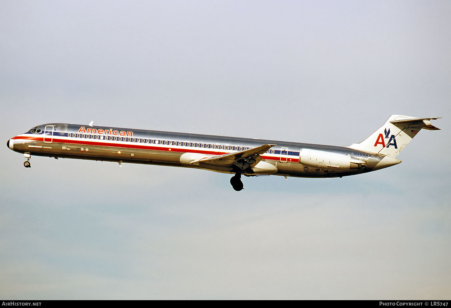 Aircraft Photo of N464AA | McDonnell Douglas MD-82 (DC-9-82) | American Airlines | AirHistory.net #290475