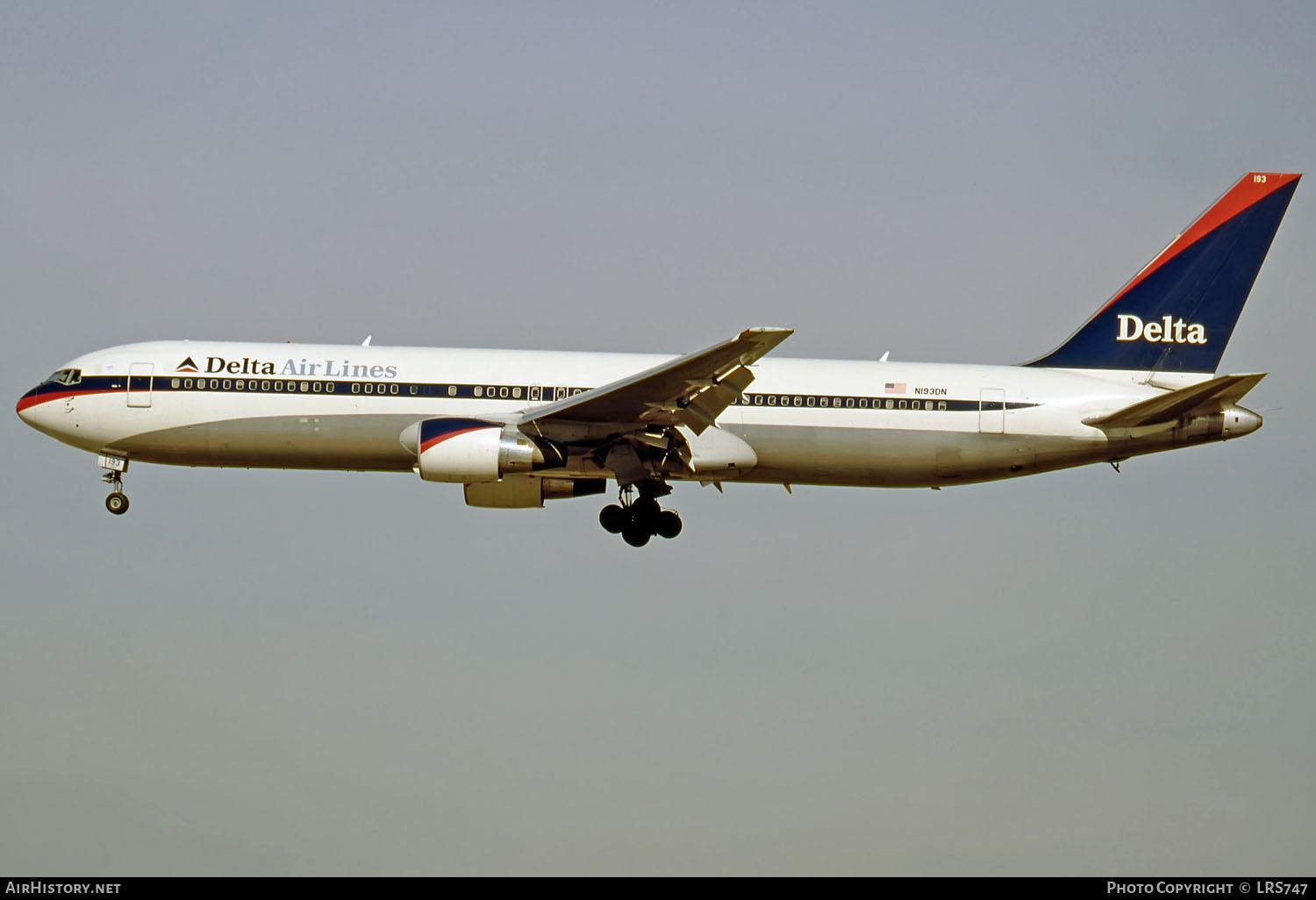 Aircraft Photo of N193DN | Boeing 767-332/ER | Delta Air Lines | AirHistory.net #290500