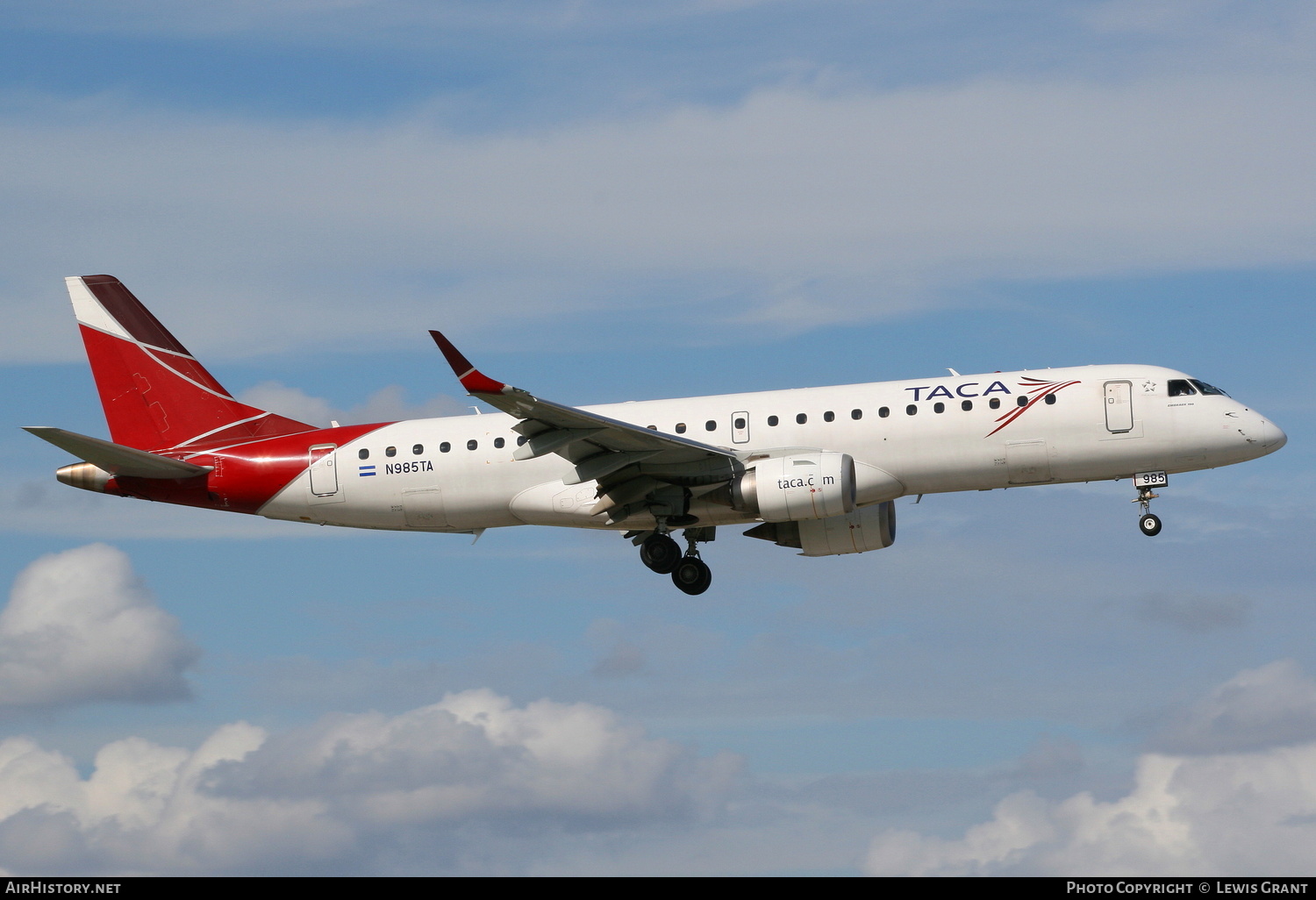 Aircraft Photo of N985TA | Embraer 190AR (ERJ-190-100IGW) | TACA - Transportes Aéreos Centro Americanos | AirHistory.net #290633