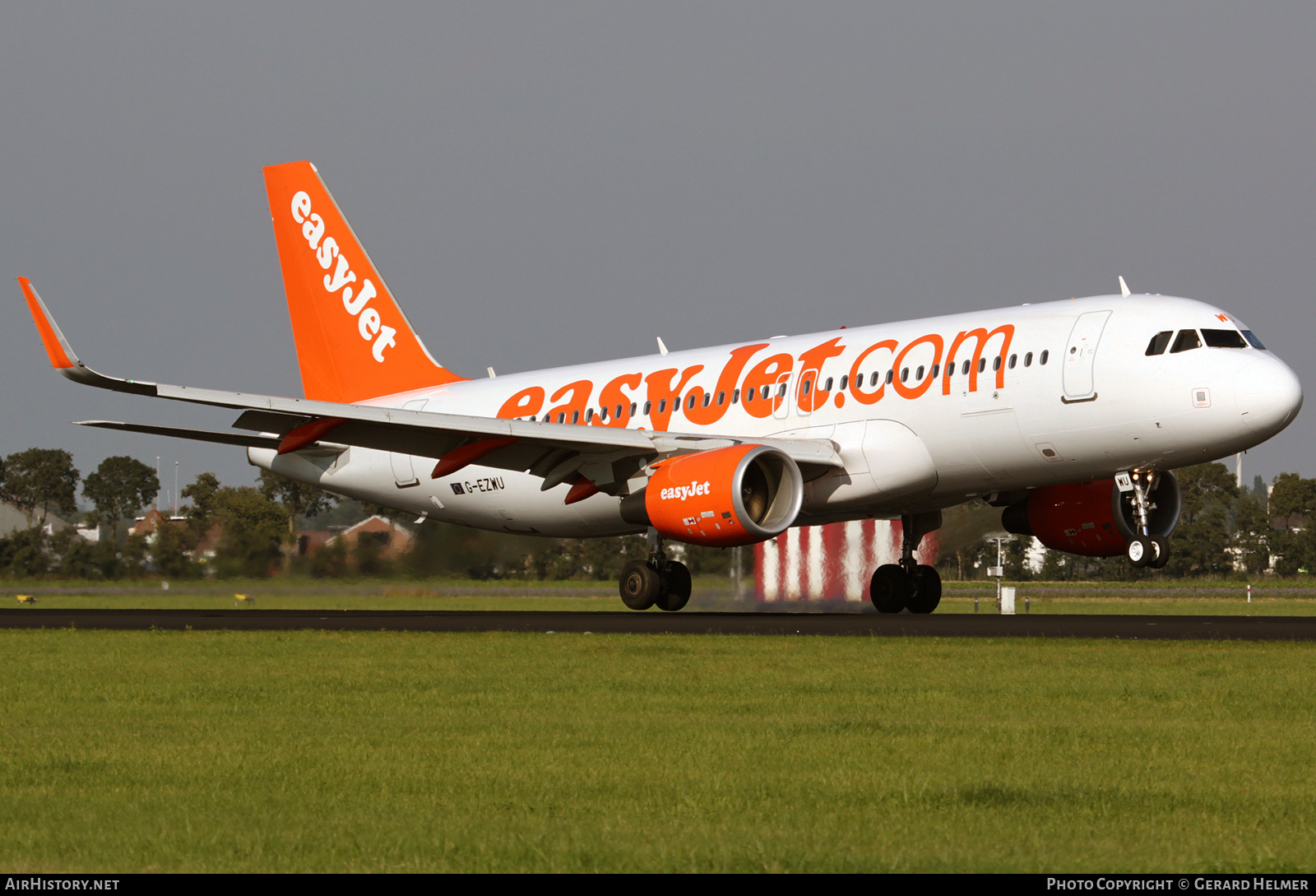 Aircraft Photo of G-EZWU | Airbus A320-214 | EasyJet | AirHistory.net #290642