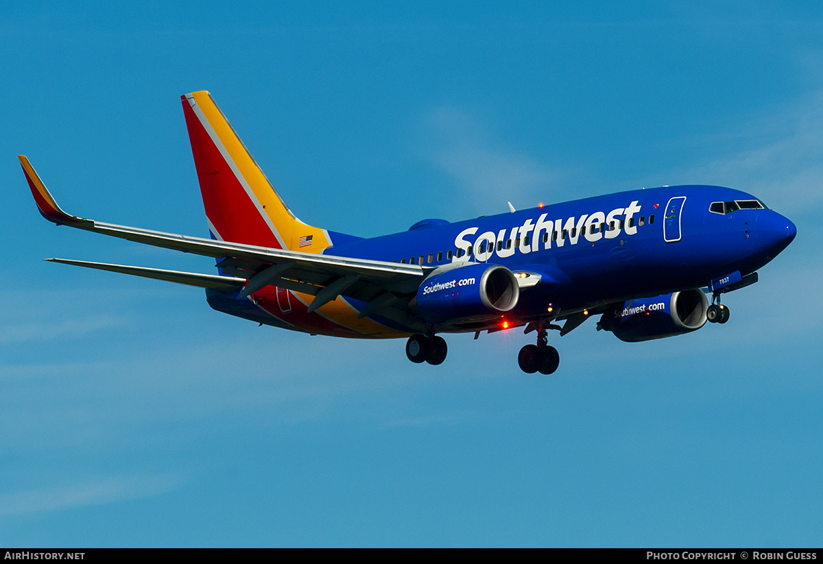 Aircraft Photo of N7837A | Boeing 737-752 | Southwest Airlines | AirHistory.net #291106