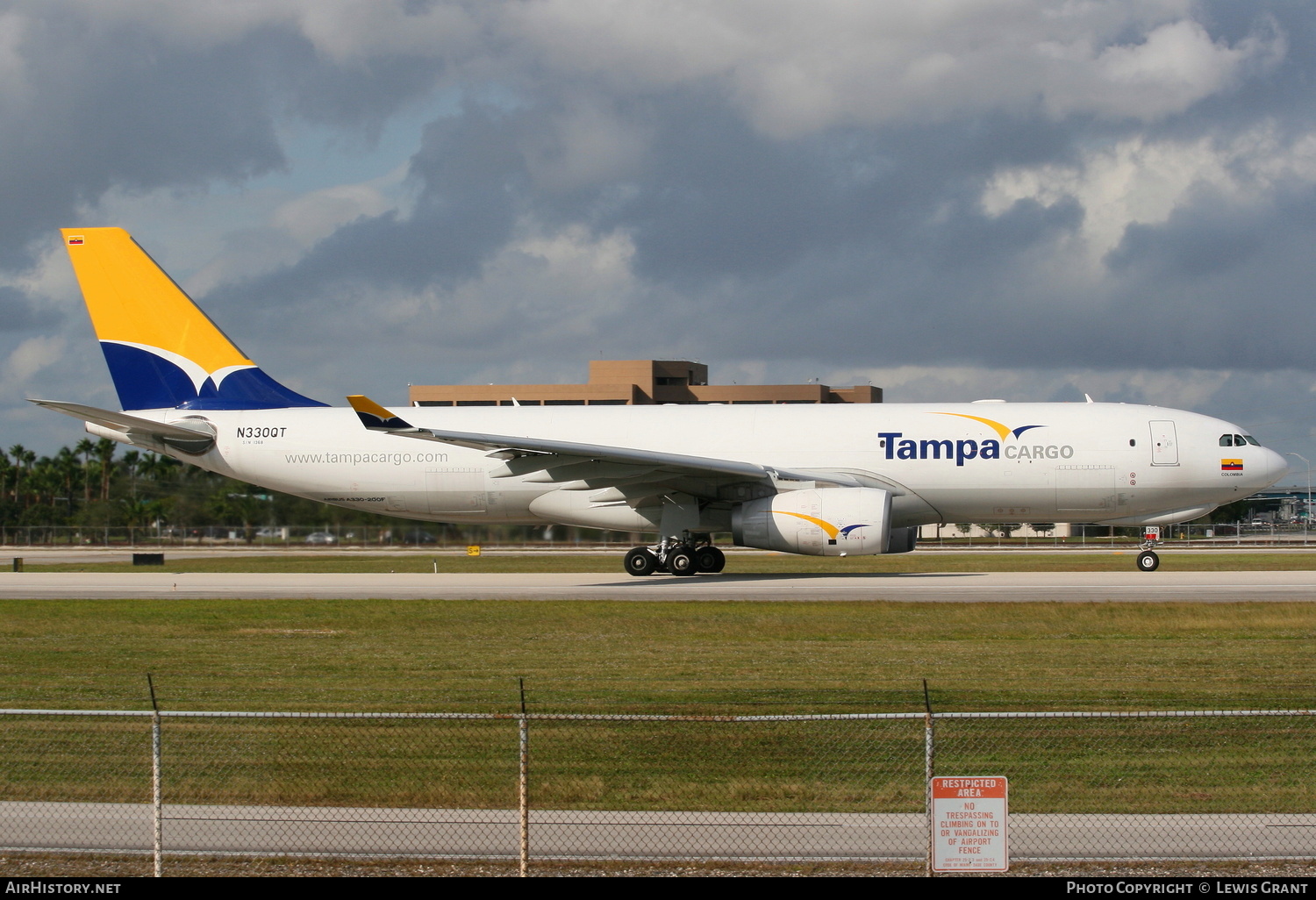 Aircraft Photo of N330QT | Airbus A330-243F | Tampa Cargo | AirHistory.net #291144