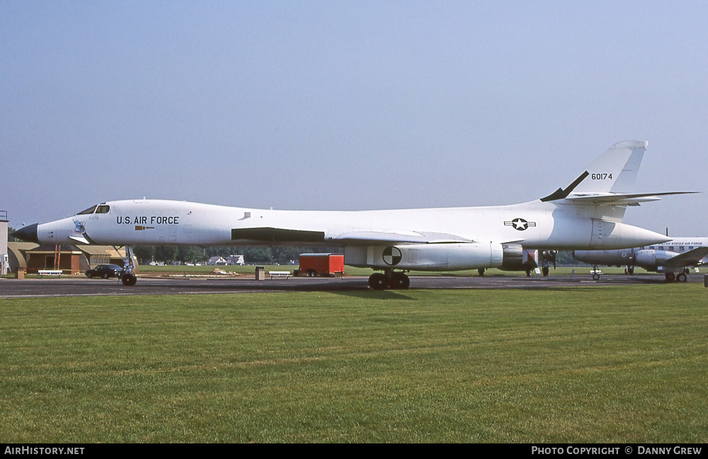 Aircraft Photo of 76-0174 / 60174 | Rockwell B-1A Lancer | USA - Air Force | AirHistory.net #291173