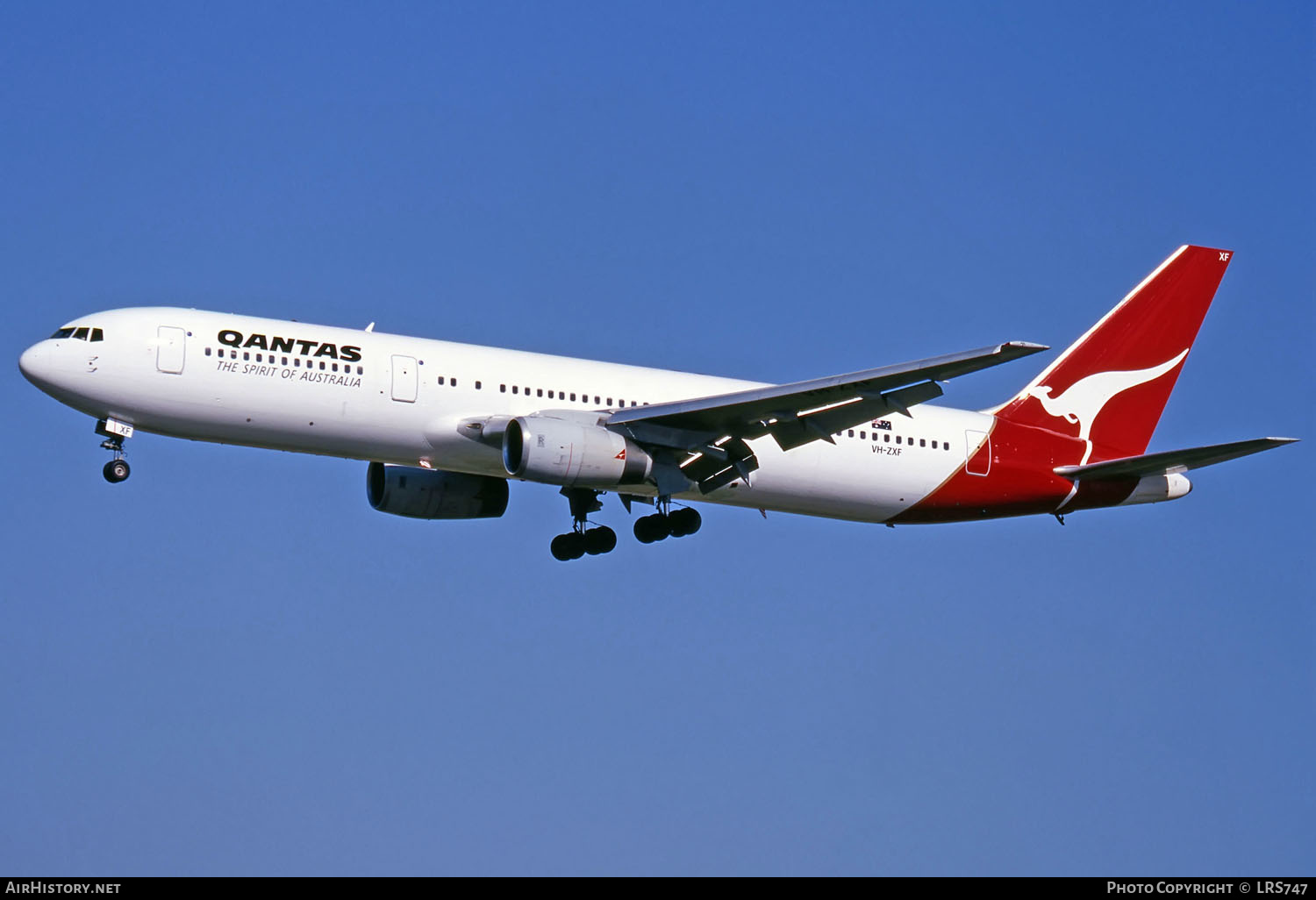 Aircraft Photo of VH-ZXF | Boeing 767-336/ER | Qantas | AirHistory.net #291223