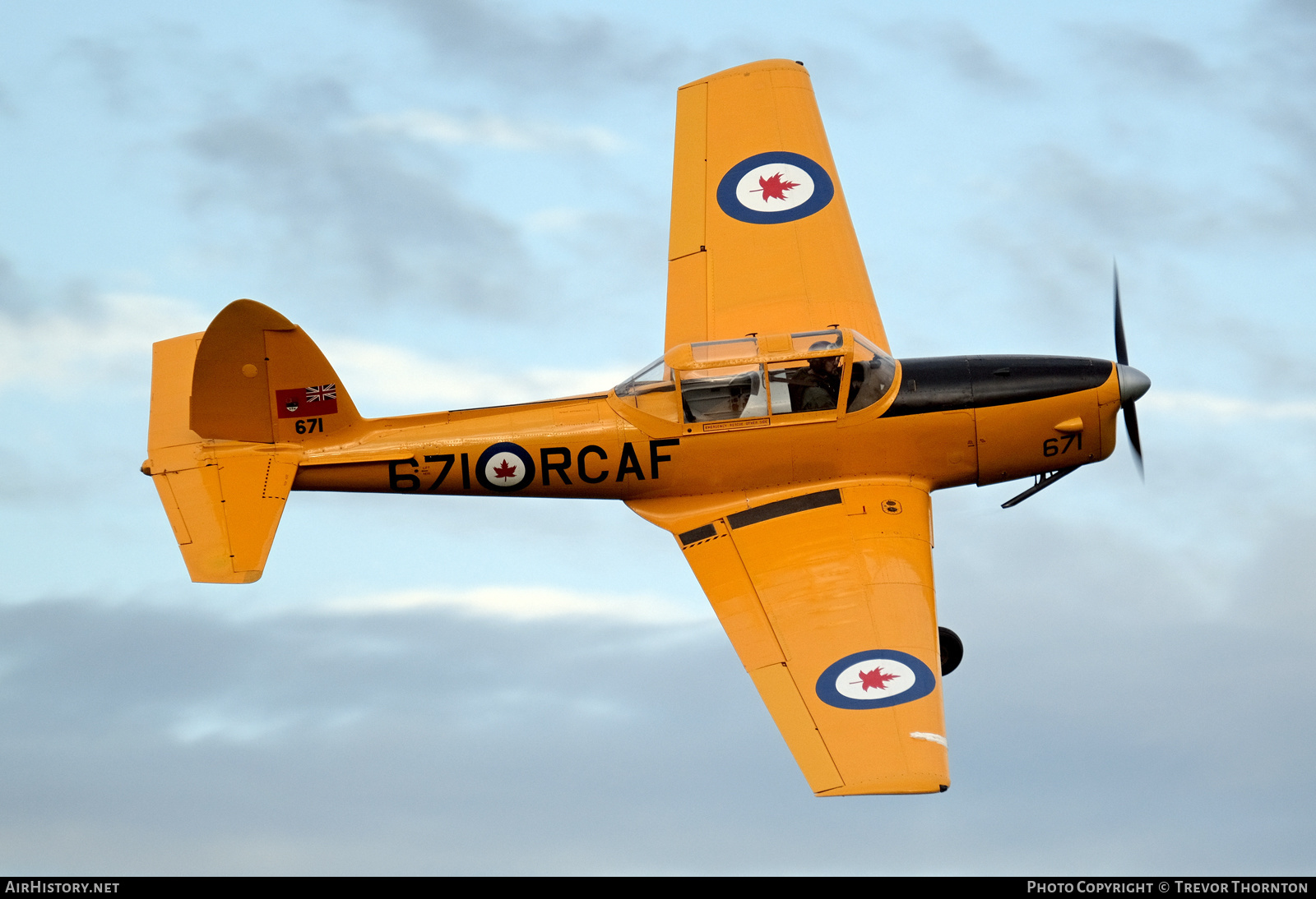 Aircraft Photo of G-BNZC | De Havilland DHC-1 Chipmunk Mk22 | Canada - Air Force | AirHistory.net #291255