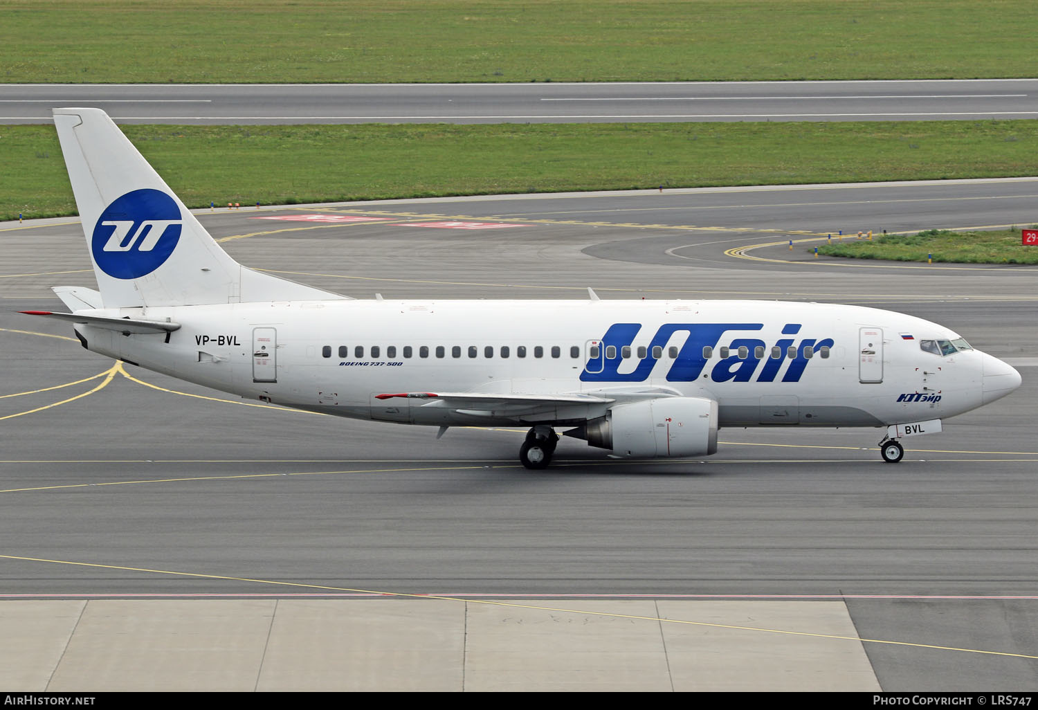 Aircraft Photo of VP-BVL | Boeing 737-524 | UTair | AirHistory.net #291276