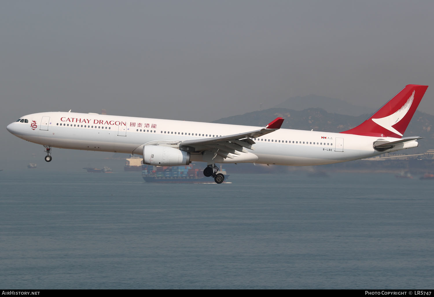 Aircraft Photo of B-LBE | Airbus A330-343E | Cathay Dragon Airways | AirHistory.net #291290