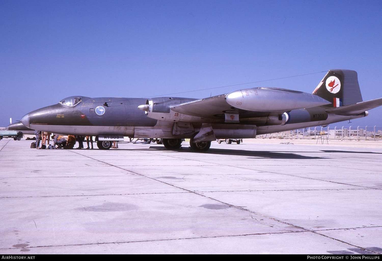 Aircraft Photo of WT303 | English Electric Canberra B.16 | UK - Air Force | AirHistory.net #291337