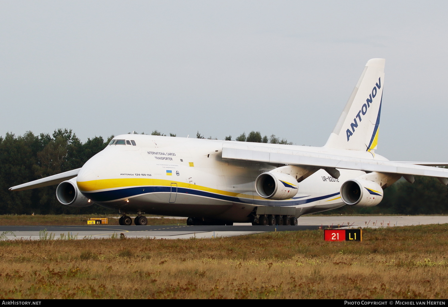 Aircraft Photo of UR-82072 | Antonov An-124-100 Ruslan | Antonov Design Bureau | AirHistory.net #291344