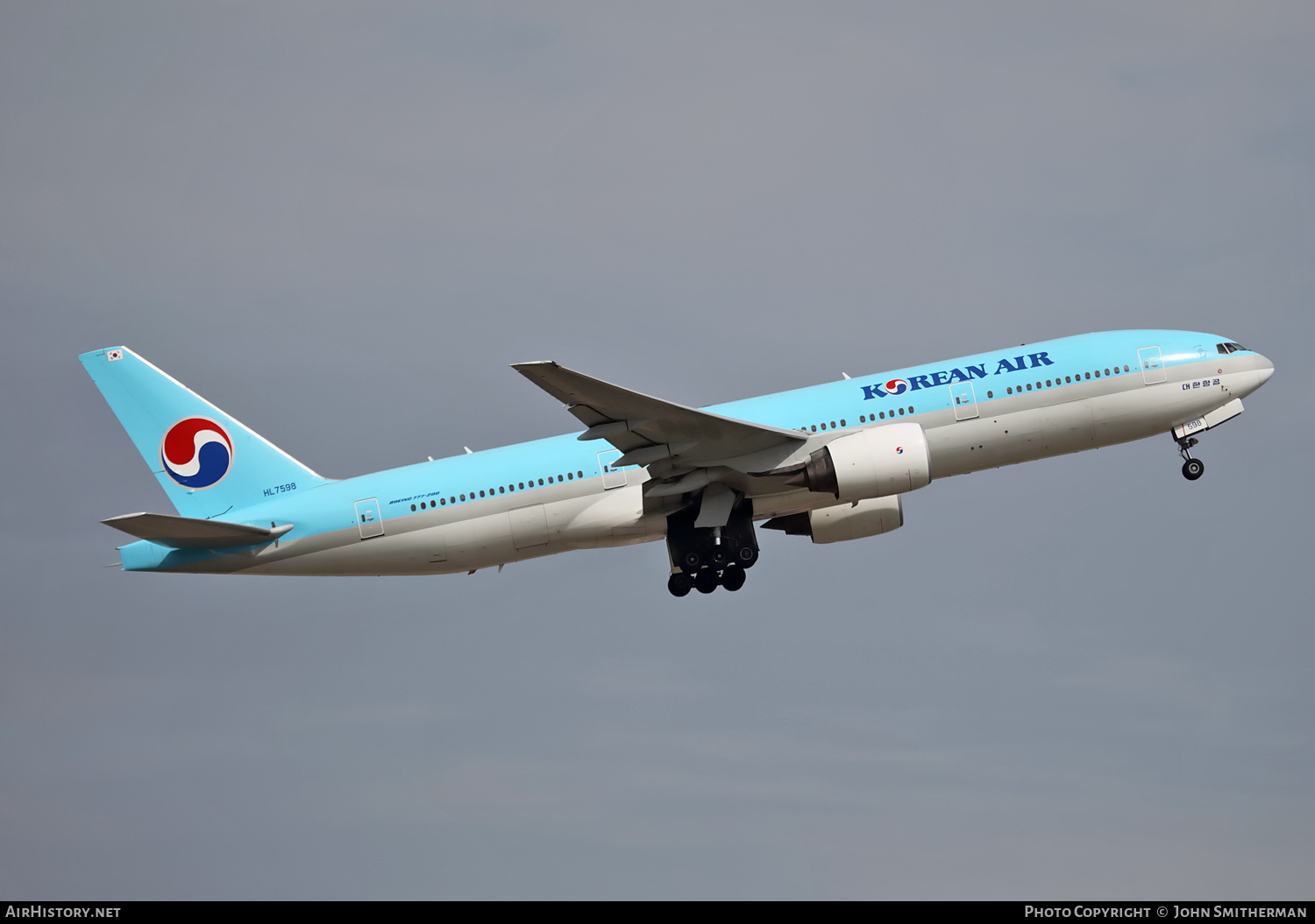 Aircraft Photo of HL7598 | Boeing 777-2B5/ER | Korean Air | AirHistory.net #291362