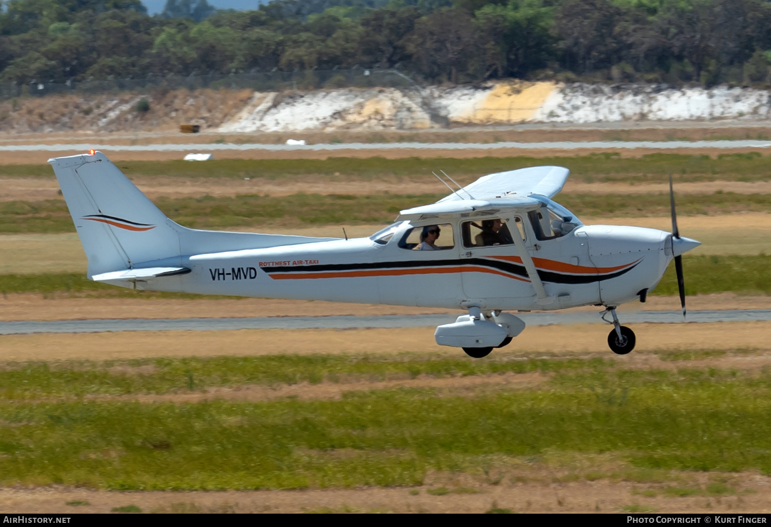 Aircraft Photo of VH-MVD | Cessna 172N | Rotness Air Taxi | AirHistory.net #291503