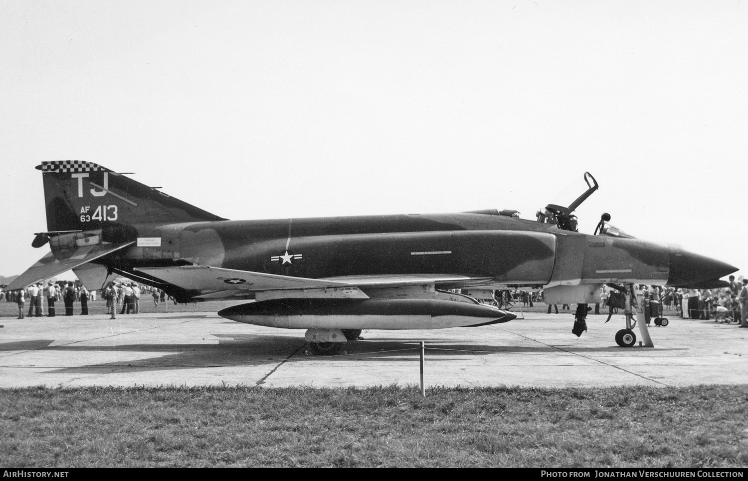Aircraft Photo of 63-7413 / AF63-413 | McDonnell F-4C Phantom II | USA - Air Force | AirHistory.net #291635