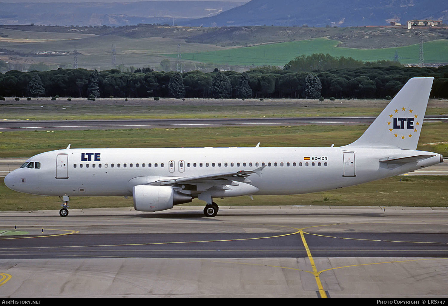 Aircraft Photo of EC-ICN | Airbus A320-214 | LTE International Airways | AirHistory.net #291868