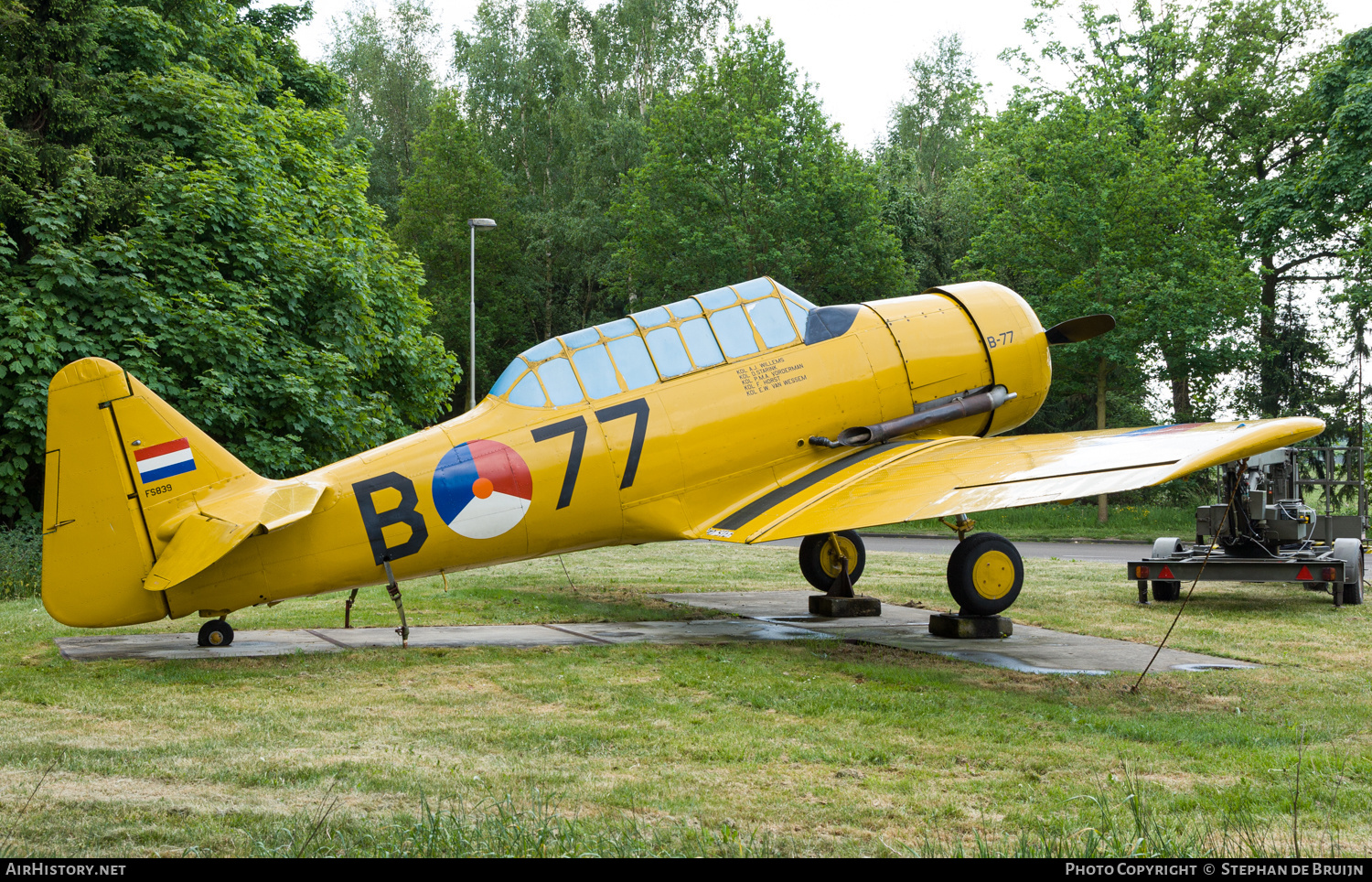 Aircraft Photo of B-77 / FS839 | North American AT-16 Harvard II | Netherlands - Air Force | AirHistory.net #291886