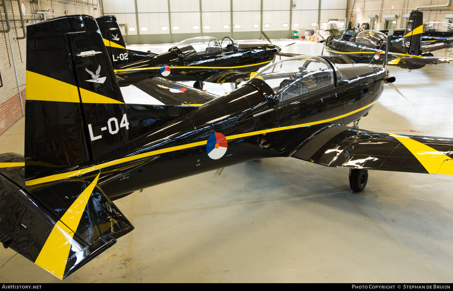 Aircraft Photo of L-04 | Pilatus PC-7 | Netherlands - Air Force | AirHistory.net #291895