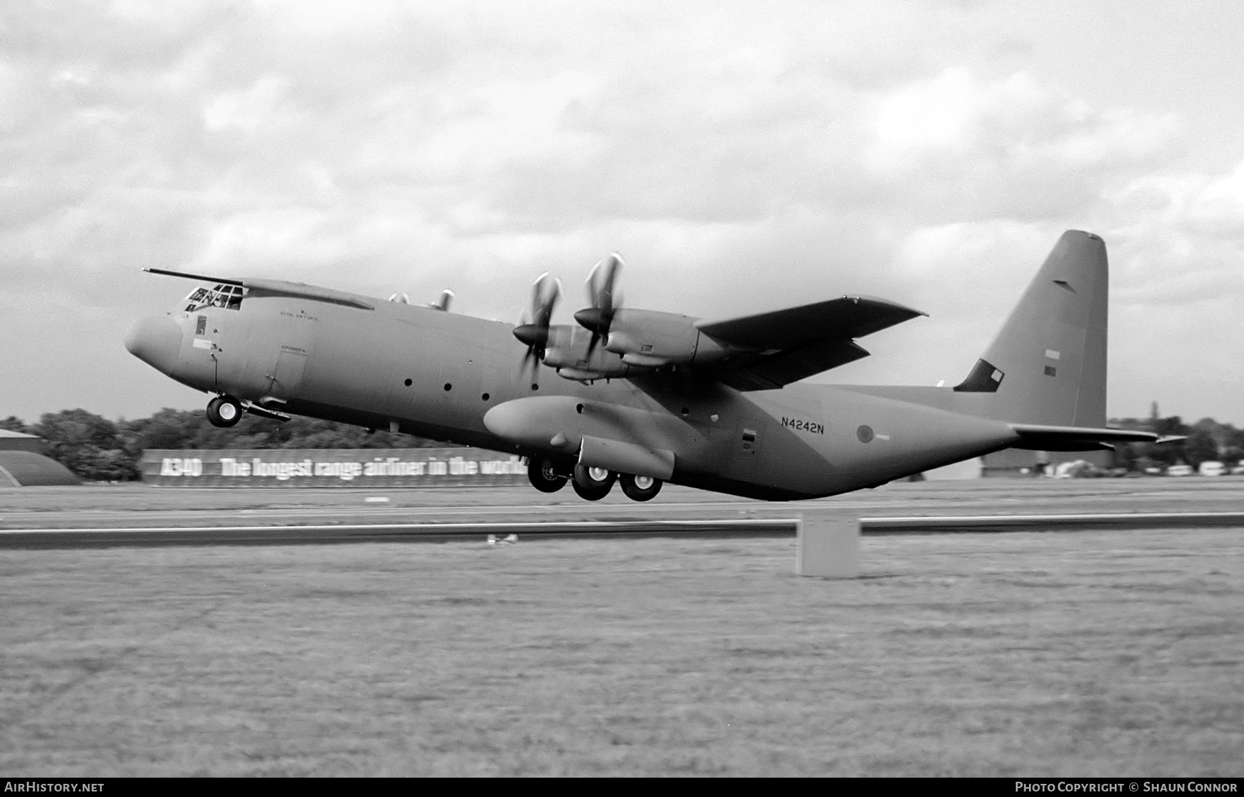 Aircraft Photo of N4242N | Lockheed Martin C-130J-30 Hercules C4 | UK - Air Force | AirHistory.net #291984