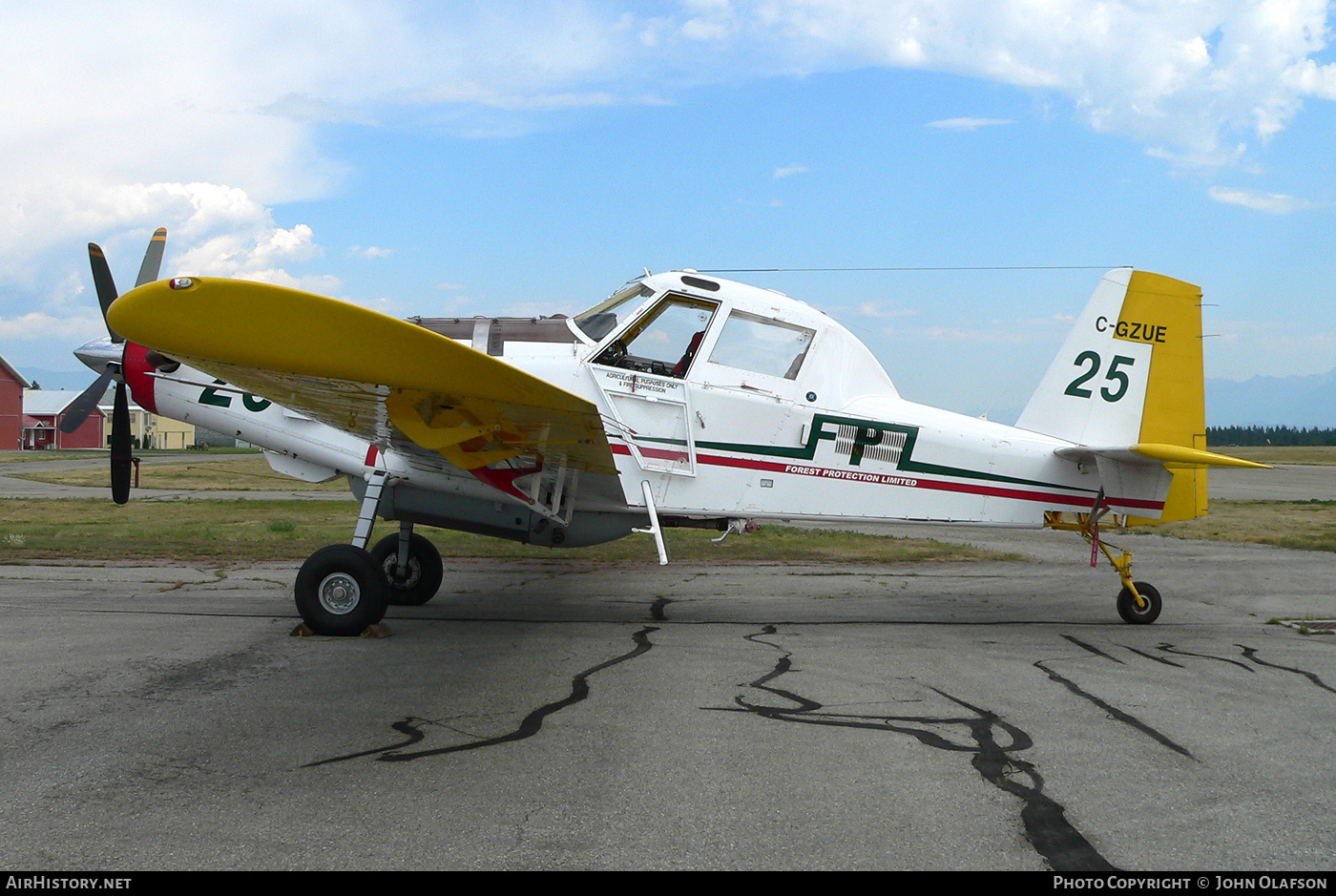 Aircraft Photo of C-GZUE | Air Tractor AT-802F (AT-802A) | AirHistory.net #291988