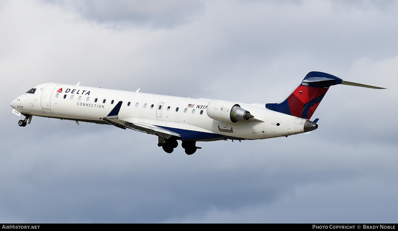 Aircraft Photo of N317CA | Bombardier CRJ-701ER (CL-600-2C10) | Delta Connection | AirHistory.net #292074