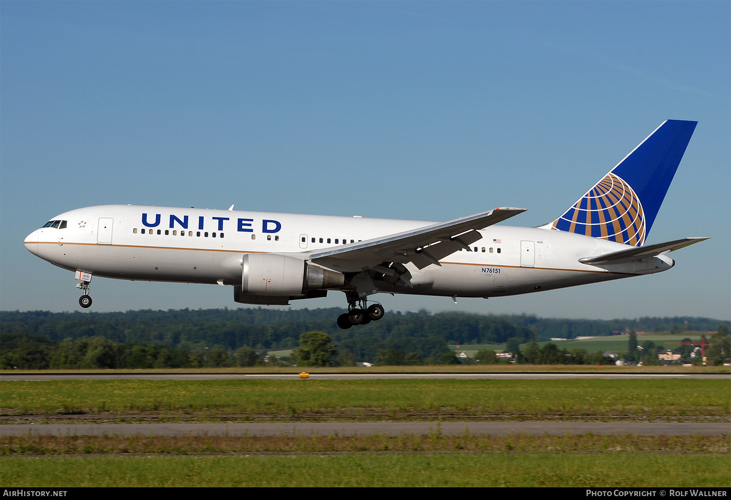 Aircraft Photo of N76151 | Boeing 767-224/ER | United Airlines | AirHistory.net #292329