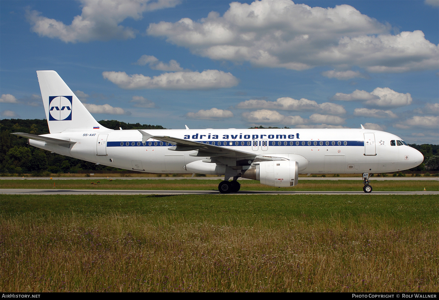 Aircraft Photo of S5-AAT | Airbus A320-211 | Adria Airways | AirHistory.net #292360