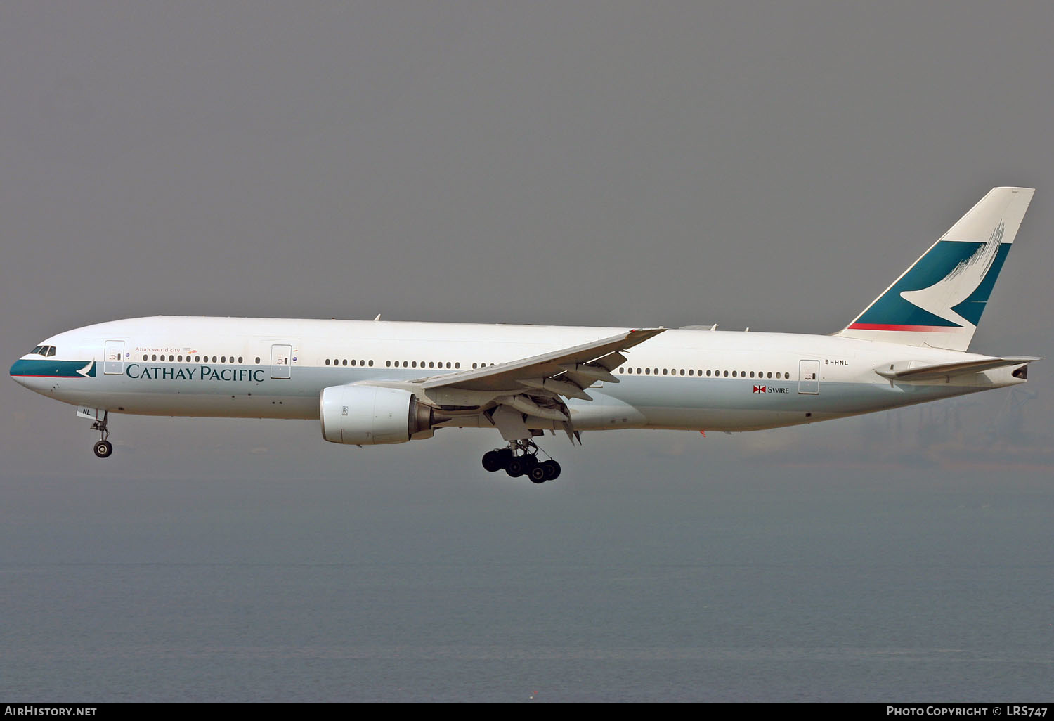 Aircraft Photo of B-HNL | Boeing 777-267 | Cathay Pacific Airways | AirHistory.net #292365