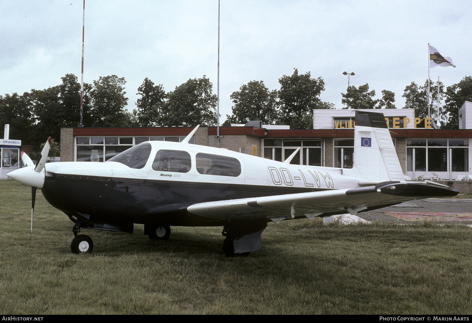 Aircraft Photo of OO-LVW | Mooney M-20J 205 | AirHistory.net #292378
