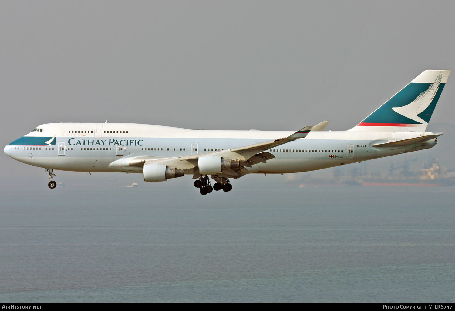 Aircraft Photo of B-HKT | Boeing 747-412 | Cathay Pacific Airways | AirHistory.net #292439