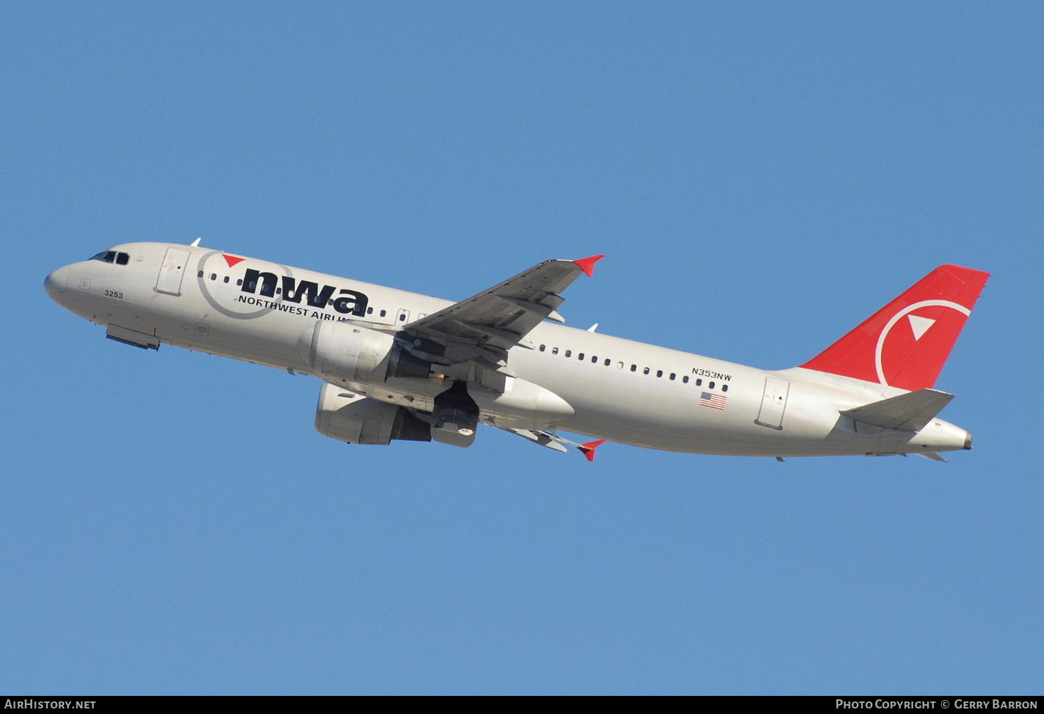 Aircraft Photo of N353NW | Airbus A320-212 | Northwest Airlines | AirHistory.net #292689