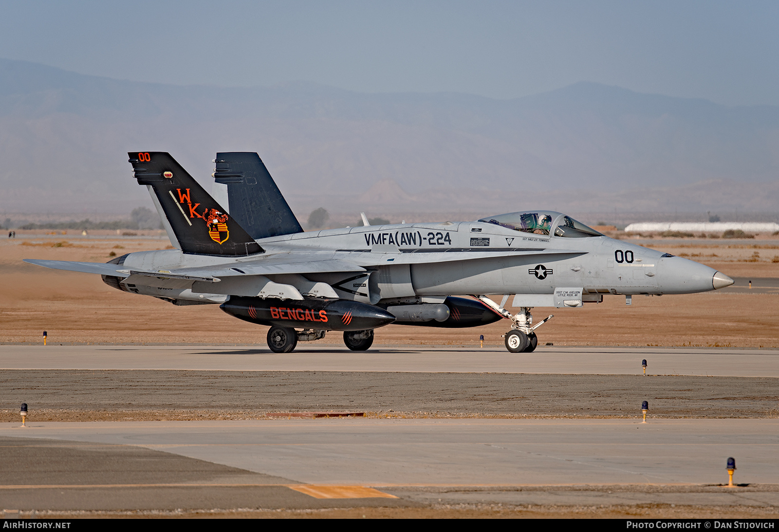 Aircraft Photo of 164950 | McDonnell Douglas F/A-18C Hornet | USA - Marines | AirHistory.net #292760
