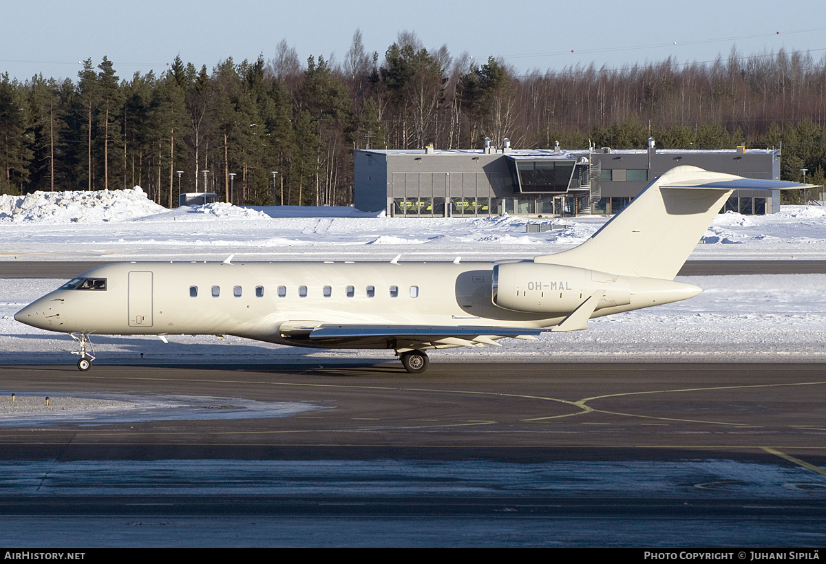 Aircraft Photo of OH-MAL | Bombardier Global 5000 (BD-700-1A11) | AirHistory.net #292774