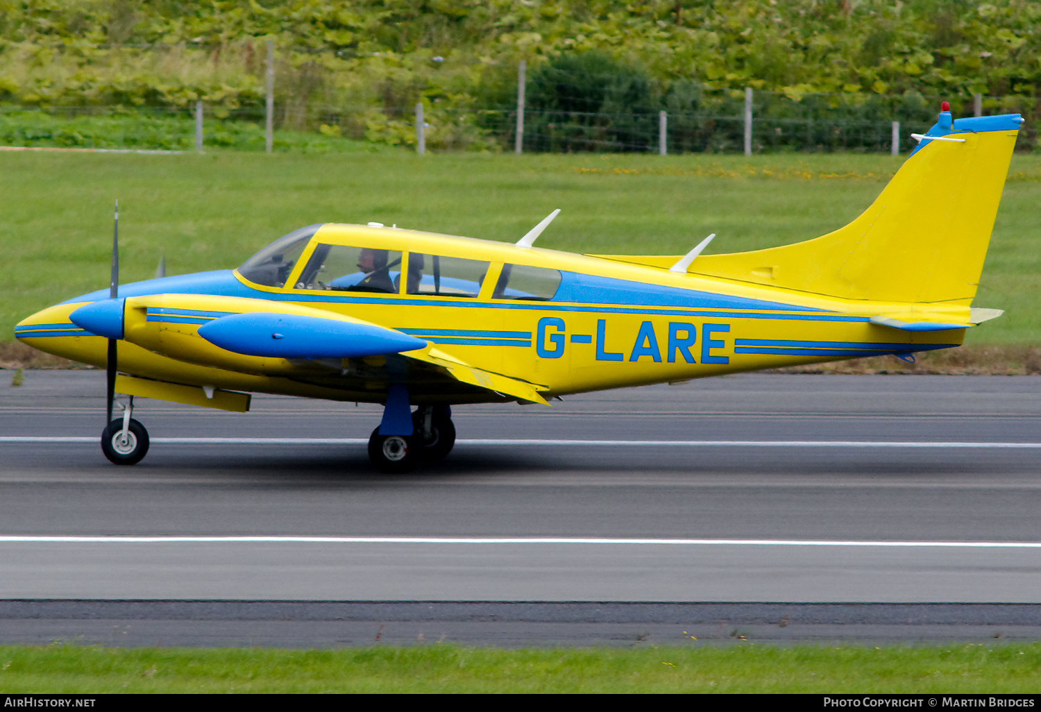 Aircraft Photo of G-LARE | Piper PA-39-160 Twin Comanche C/R | AirHistory.net #292845