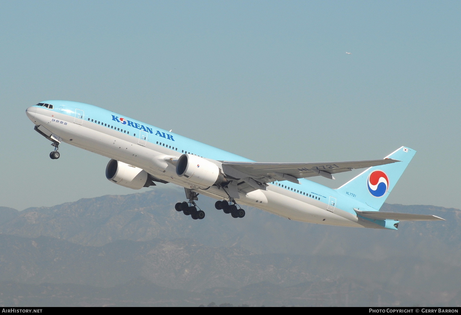 Aircraft Photo of HL7721 | Boeing 777-2B5/ER | Korean Air | AirHistory.net #292848