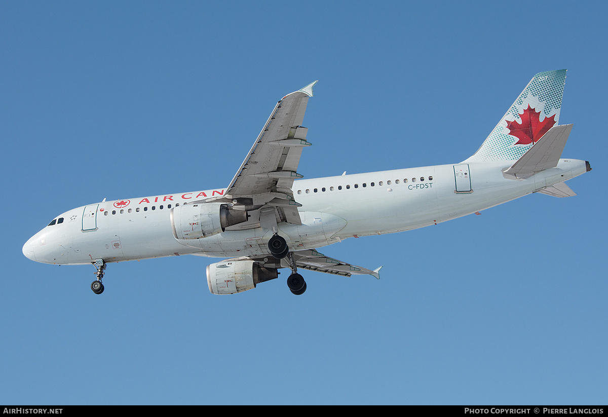 Aircraft Photo of C-FDST | Airbus A320-211 | Air Canada | AirHistory.net #292977