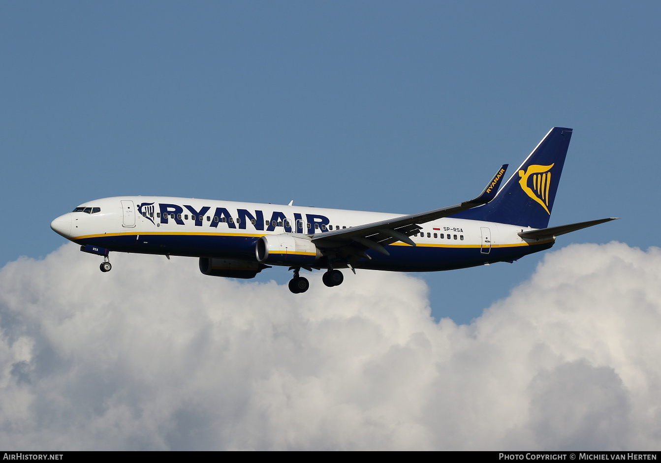 Aircraft Photo of SP-RSA | Boeing 737-8AS | Ryanair | AirHistory.net #293097