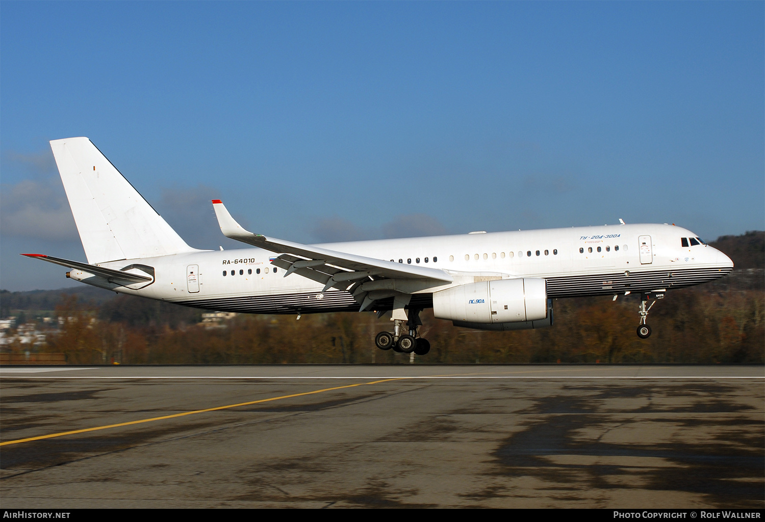Aircraft Photo of RA-64010 | Tupolev Tu-204-300A | Business Aero | AirHistory.net #293192