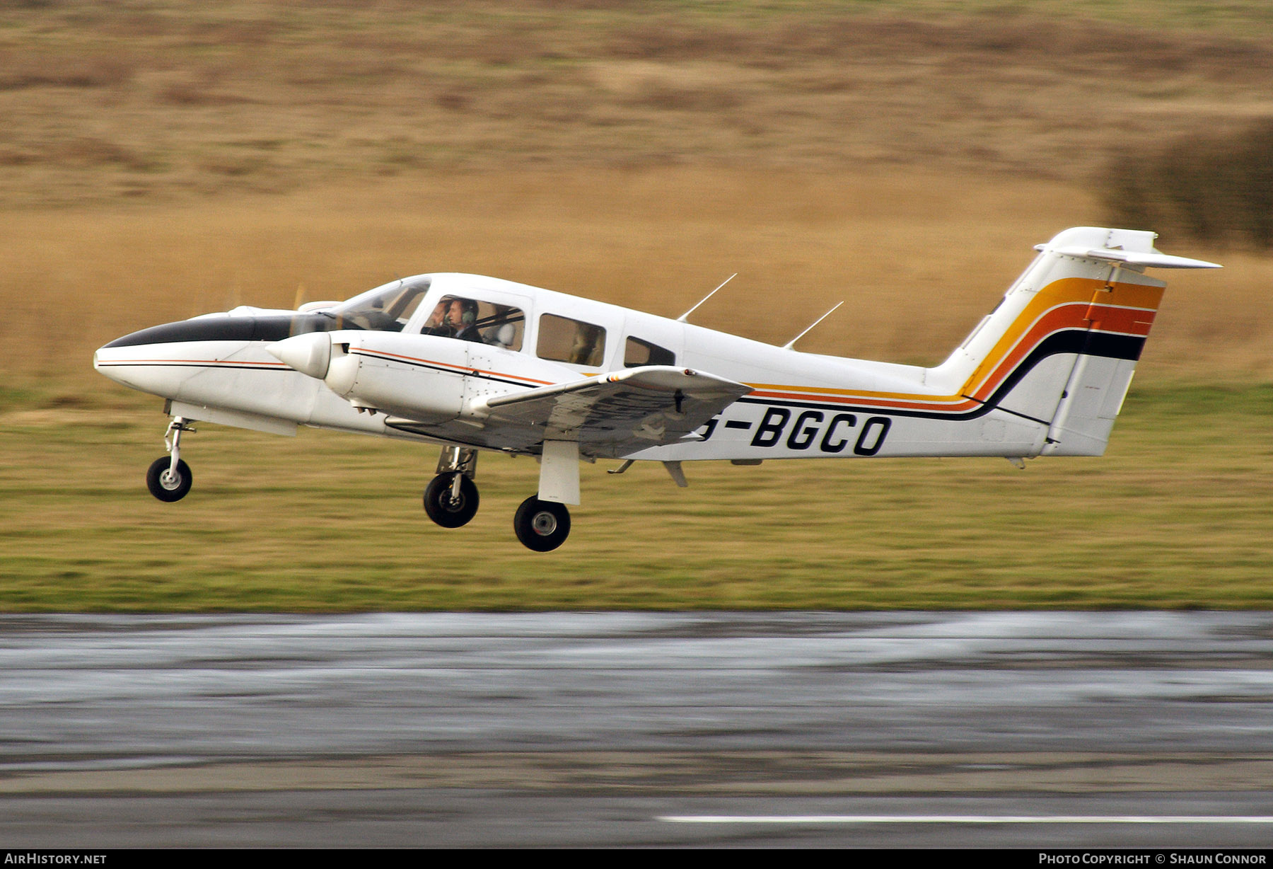 Aircraft Photo of G-BGCO | Piper PA-44-180 Seminole | AirHistory.net #293281