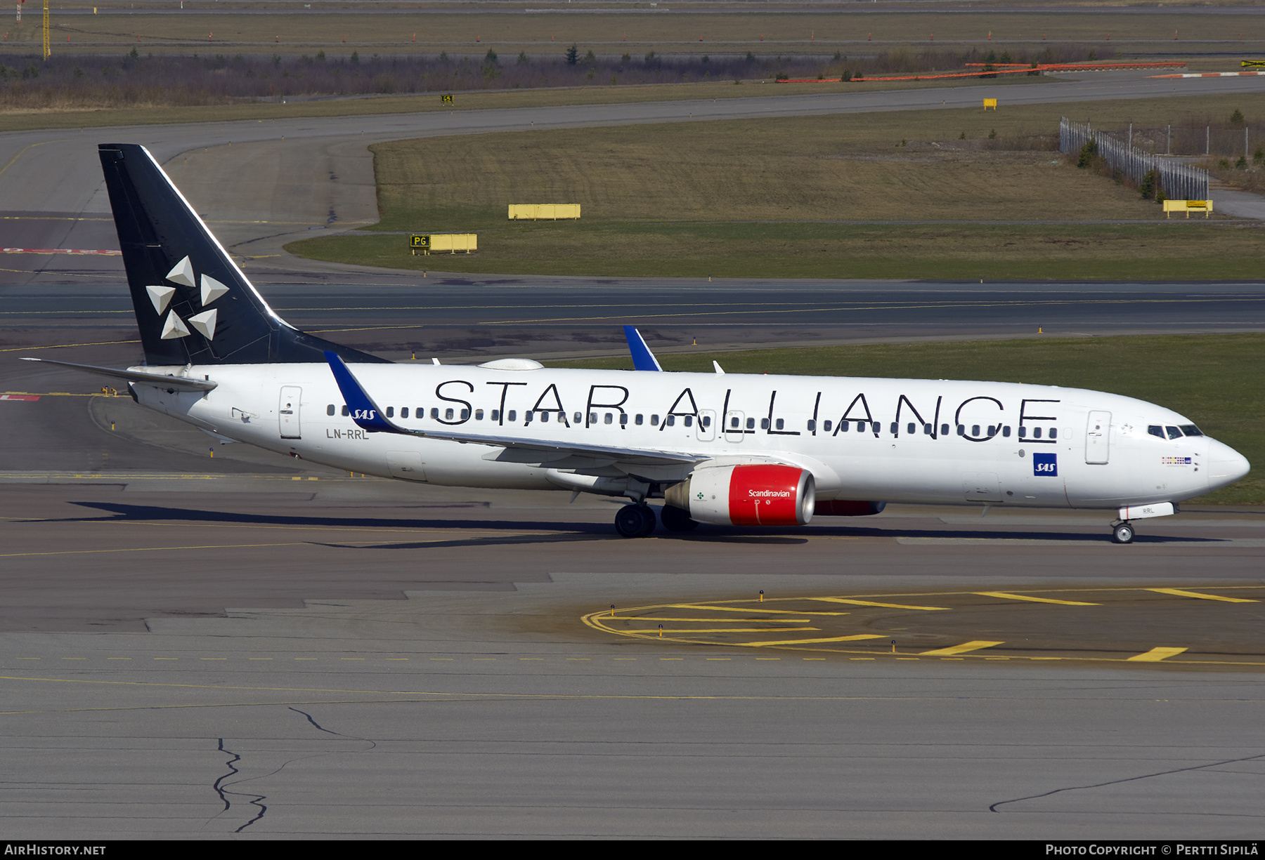 Aircraft Photo of LN-RRL | Boeing 737-883 | Scandinavian Airlines - SAS | AirHistory.net #293348