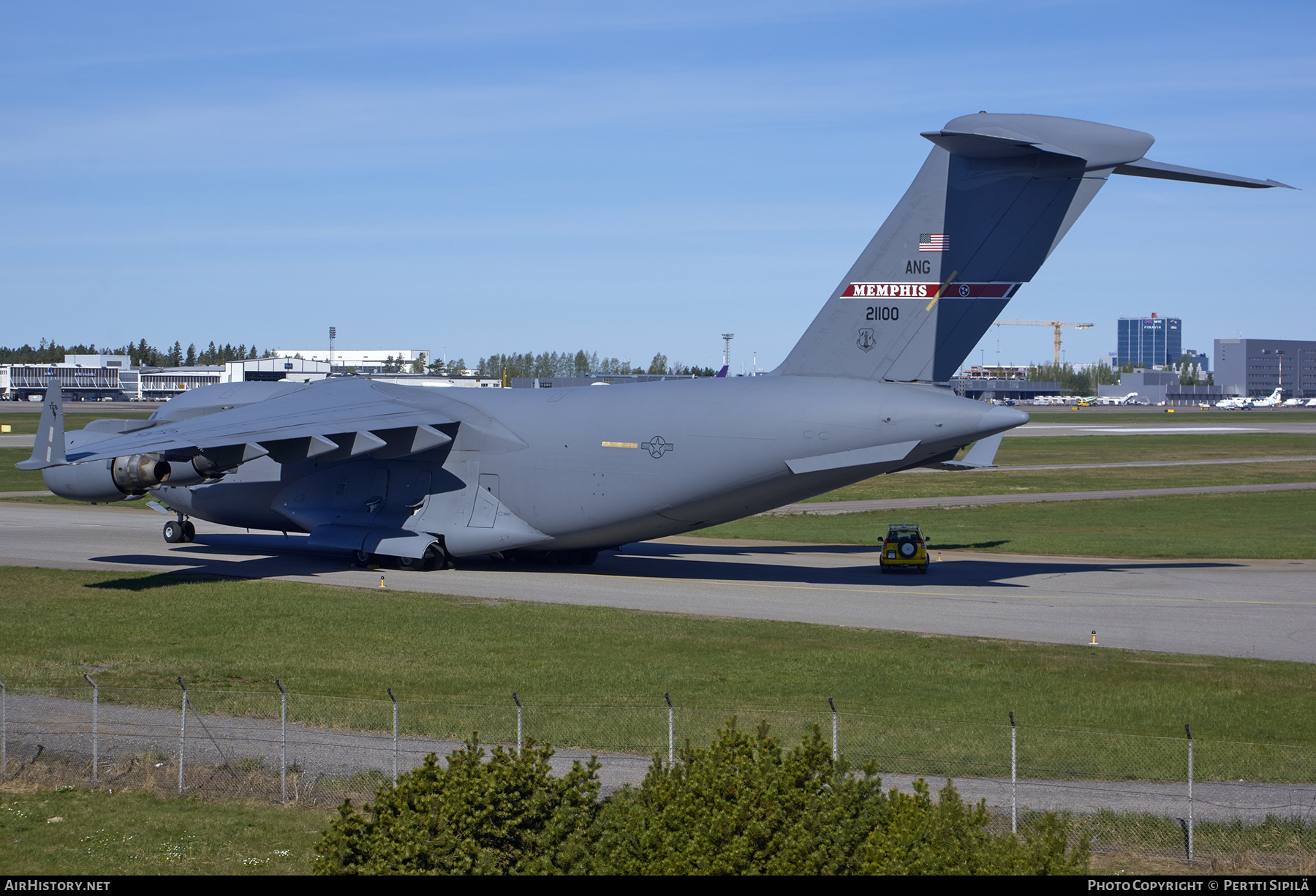 Aircraft Photo of 02-1100 / 21100 | Boeing C-17A Globemaster III | USA - Air Force | AirHistory.net #293367