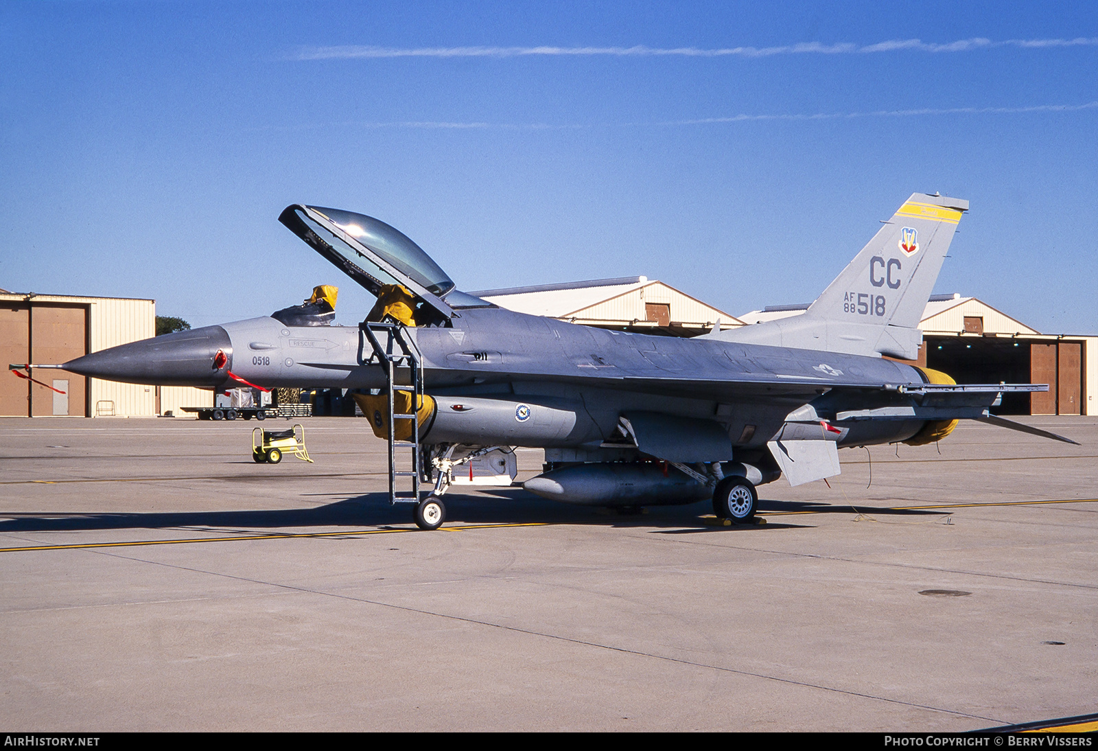 Aircraft Photo of 88-0518 / AF88-518 | Lockheed Martin F-16CM Fighting Falcon | USA - Air Force | AirHistory.net #293451