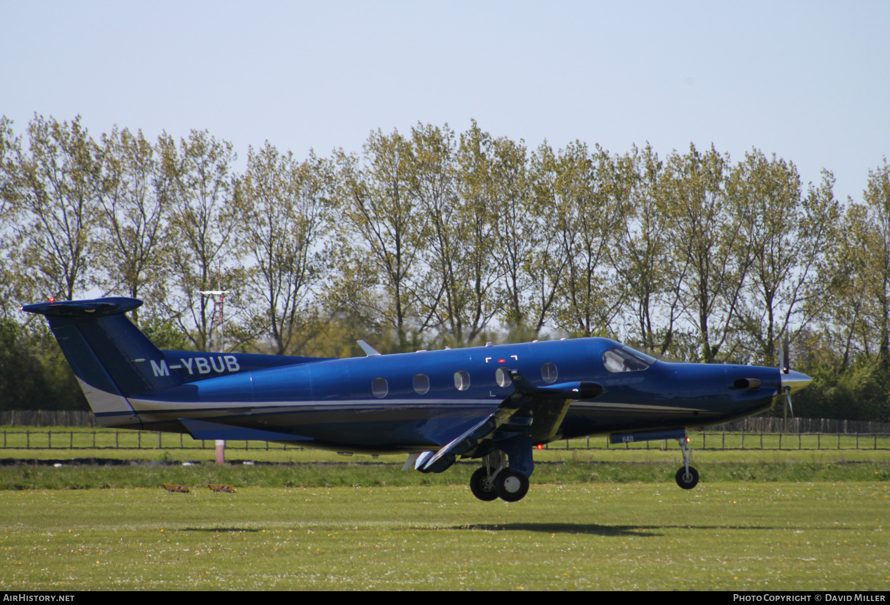 Aircraft Photo of M-YBUB | Pilatus PC-12/45 | AirHistory.net #293505