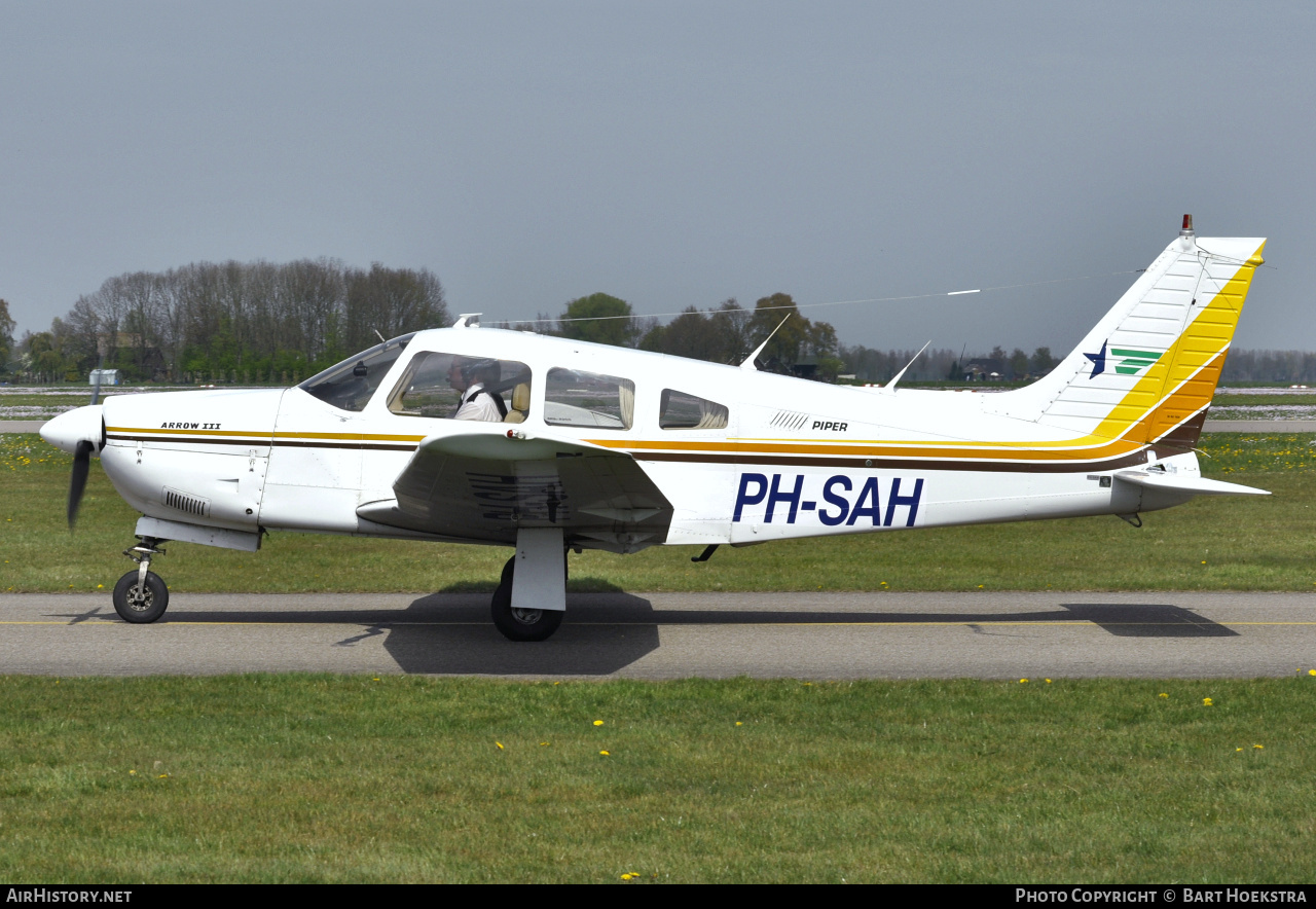 Aircraft Photo of PH-SAH | Piper PA-28R-201 Arrow III | Stella Aviation | AirHistory.net #293615