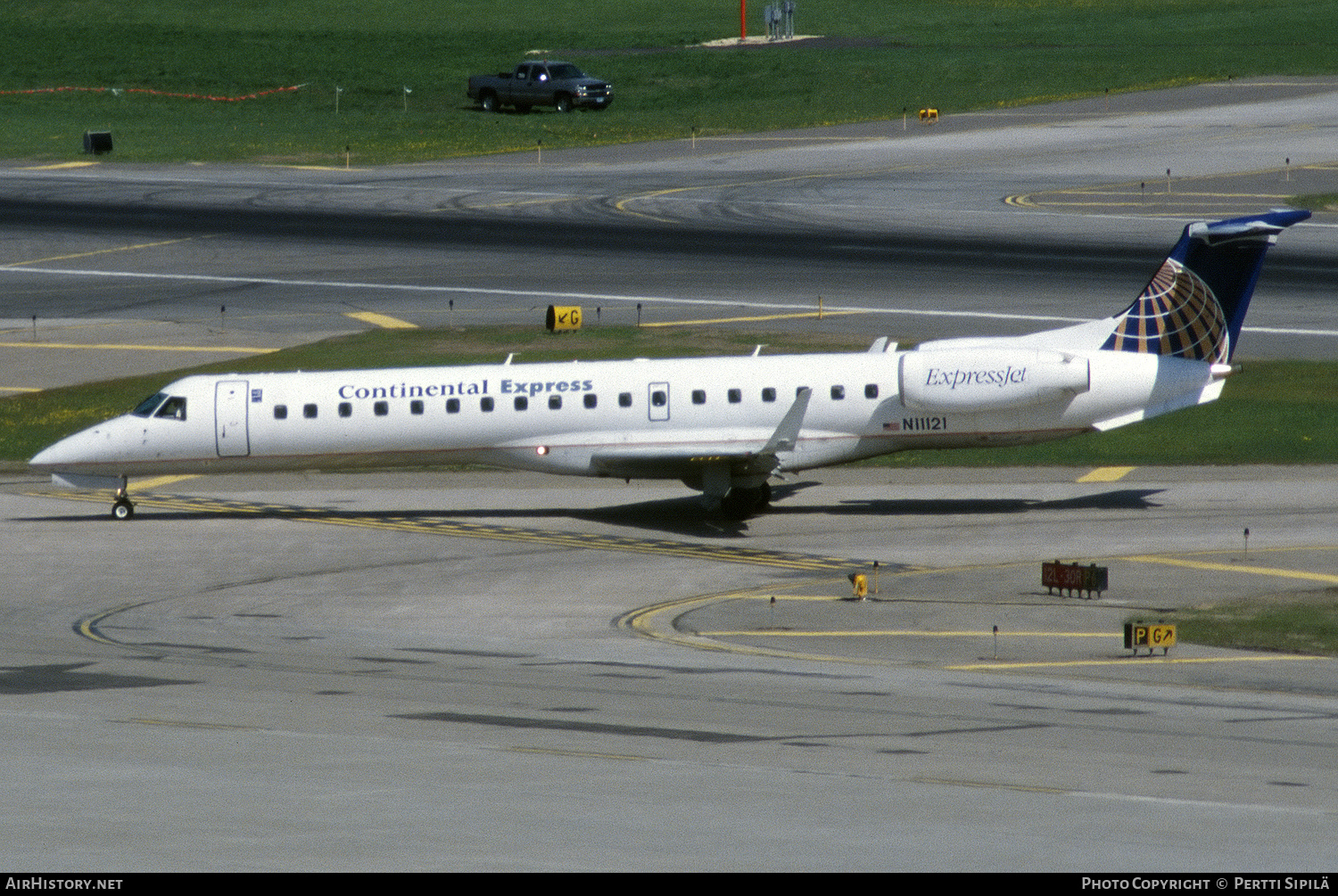 Aircraft Photo of N11121 | Embraer ERJ-145XR (EMB-145XR) | Continental Express | AirHistory.net #293641